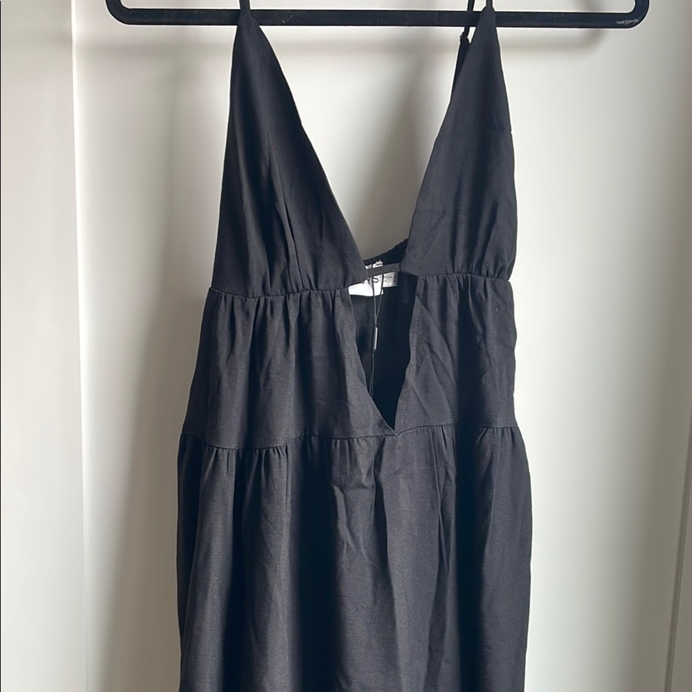 Black Sleeveless Dress